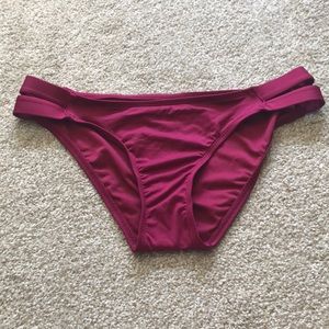 Mossimo burgundy bikini bottoms. Size: M